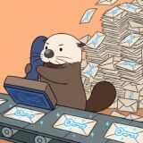 流れてくる封筒に鍵マークのハンコを押しまくるラッコ