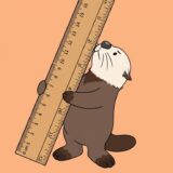 画面外まで伸びる巨大定規で身長を測るラッコ